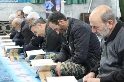 کرسی تلاوت قرآن در روستای آورزمان ملایر