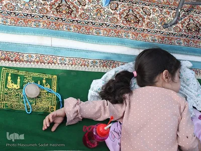 دهه هشتادی‌ و نودی‌ها در نماز عید فطر
