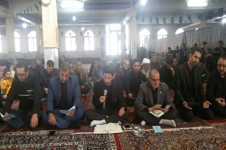 برگزاری مراسم معنوی قرائت زیارت از بعید در مساجد کرمانشاه