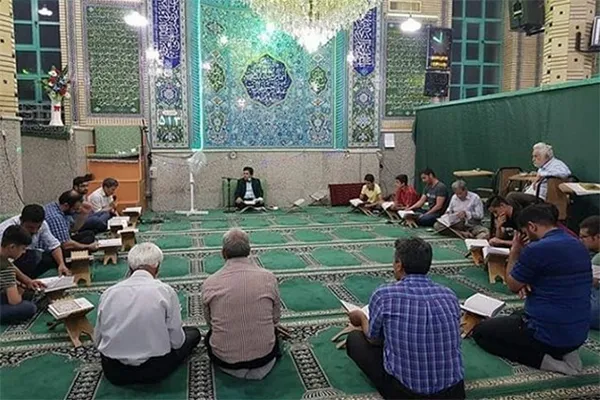افتتاح جلسه آموزش قرآن «حسن حکیمی» در محله کن