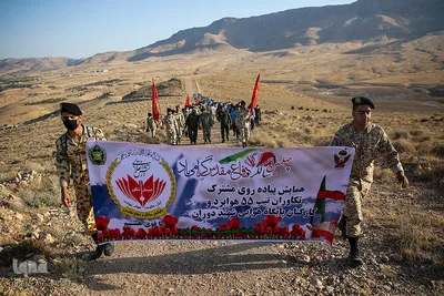 همایش پیاده روی مشترک تیپ 55 هوابرد و کارکنان پایگاه هوایی شهید دوران‎