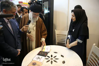 بازدید رهبر انقلاب از سی و‌‌ یکمین نمایشگاه بین‌المللی کتاب تهران