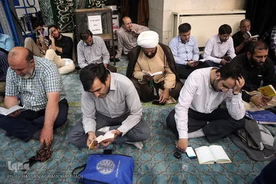 مراسم معنوی دعای عرفه در دانشگاه تهران