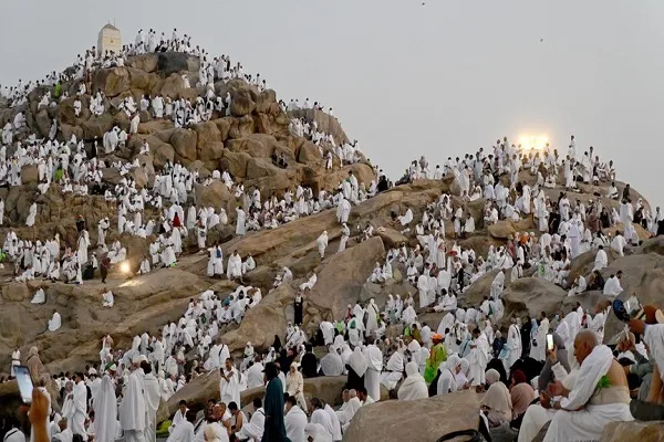 Hajj 2026: Pilgrims Travel from Mina to Mount Arafat