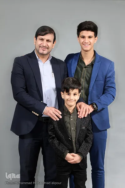 جاسم شمیری قاری و خادم قرآن است. دو فرزندش طاها و یاسین نیز زیر سایه پرمهر پدر، در مسیر یادگیری قرآن هستند.