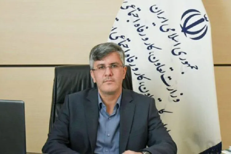 تولید ماسک و مواد ضدعفونی به همت جامعه کار و تولید استان مرکزی