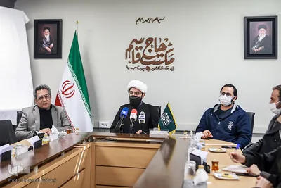 نشست معرفی مستند «خاطرات آن مرد »