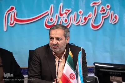 علیرضا کاظمی، معاون پرورشی و فرهنگی وزارت آموزش و پرورش در چهارمین نشست شورای سیاستگذاری مسابقات بین المللی قرآن دانش آموزان جهان اسلام