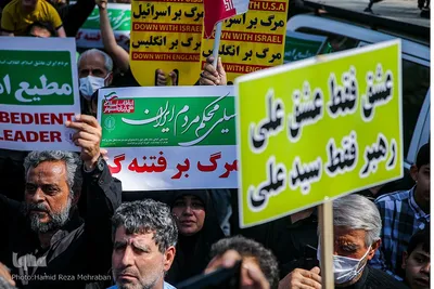 راهپیمایی مردم تهران در اعتراض به اغتشاشات اخیر