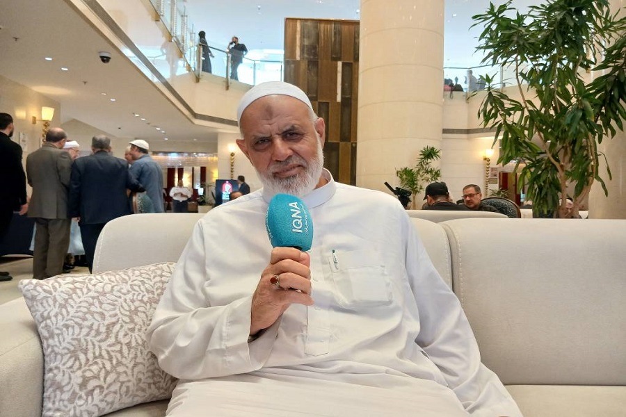 القائد الشهيد الامام الخامنئي عمل على إحیاء القرآن والسنة النبوية