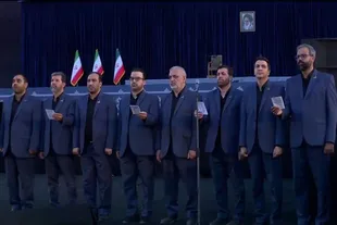 تقدیم اثر جدید گروه هم‌خوانی «محمد رسول‌الله(ص)» به رهبر شهید + فیلم