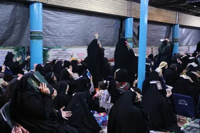 احیای شب نوزدهم ماه مبارک رمضان در گلزار شهدای شیراز