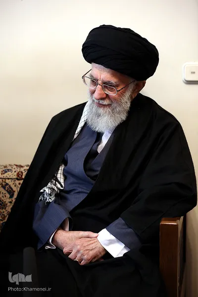 دیدار رهبر انقلاب با وزیر اوقاف و جمعی از علمای سوریه
