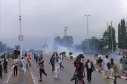 Two Die After Nigerian Police Attack Supporters of Cleric Sheikh Zakzaky (+Video)