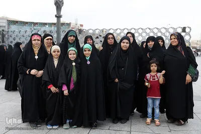 مراسم روز عفاف و حجاب در میدان امام حسین (ع)