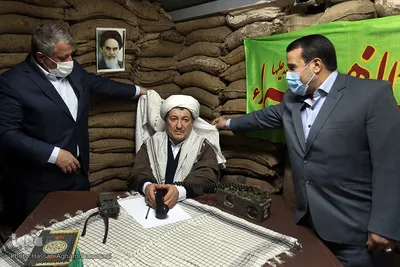 رونمایی از تندیس مرحوم آیت‌الله هاشمی‌ رفسنجانی در موزه دفاع مقدس
