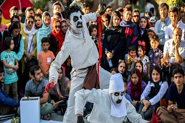 تئاتر خیابانی مریوان؛ رویدادی مهم در توسعه صنعت گردشگری