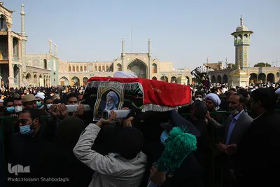 Ayatollah Muhsen Mudschtahid Schabestari wurde in Qom beigesetzt