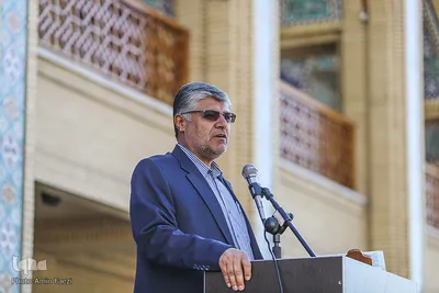 صبحگاه مشترک آتش‌نشانان شيراز در حرم شاهچراغ(ع)