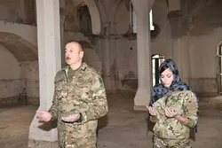 İlham Əliyev və Mehriban Əliyeva Ağdam Cümə məscidində olublar
