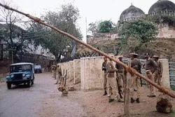 Kecemasan Muslim India Menjelang Pengeluaran Putusan Pengadilan terkait Masjid Babri