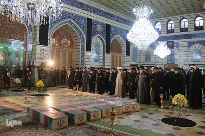 همزمان با دهم ربیع الثانی و سالروز رحلت حضرت معصومه(س) بارگاه نورانی آن حضرت، میزبان پیکرهای مطهر ۷ شهید گمنام دفاع مقدس  بود.