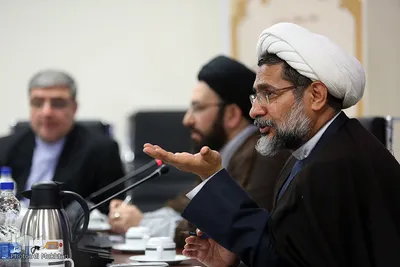نشست هم اندیشی راهکارهای توسعه و ترویج وقف قرآنی
