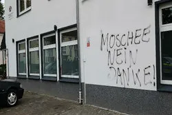 Fast jede Woche eine Moschee angegriffen