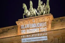 813 Übergriffe gegen Muslime und Moscheen