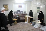 مادر شهیدی در یزد که رهبر انقلاب از وی تجلیل کردند