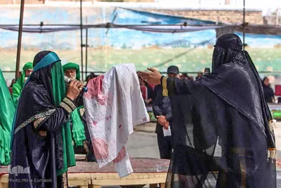 برپایی مراسم تعزیه‌خوانی و نخل‌گردانی در روستای شهوه استان مرکزی