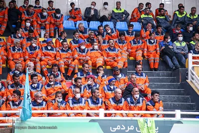 نارنجی پوشان، سفیران پاکیزگی