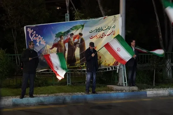 اجتماع دانشگاهیان دانشگاه تبریز در حمایت از آرمان‌های انقلاب