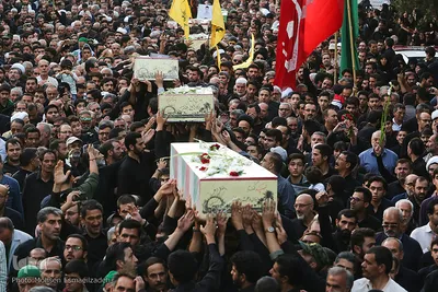 تشییع پیکر مطهر ۹ شهید دفاع مقدس و ۲ شهید مدافع حرم / مشهد