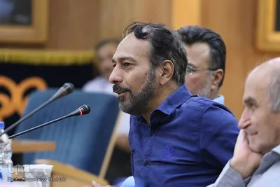 نشست نقد و بررسی کتاب «مرد راه» در شیراز‎‎