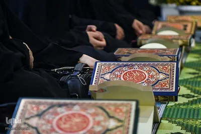 جز خوانی بانوان در حرم امام حسین
