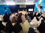 اعتکاف دانش‌آموزان دختر در مسجد سیدالشهدا(ع) خمینی‌شهر