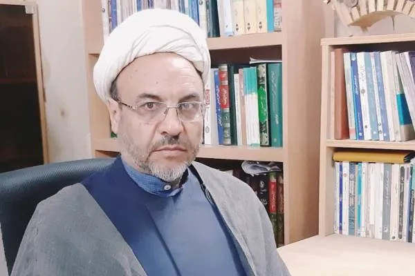 دانشگاه اسلامی به برخی ظواهر محدود شده است