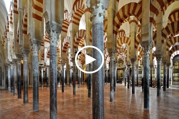 بالصور والفيديو...مسجد كاتدرائية قرطبة.. قلب الأندلس السياحي