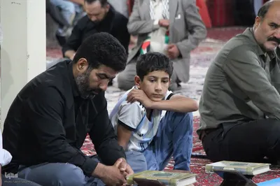 محفل انس با قرآن و گرامیداشت شهدای اقتدار در ملایر