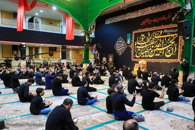 تعویض پرچم حسینیه اعظم زنجان‎‎