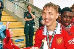 Lecture du Coran par un équipier de Manchester United+vidéo