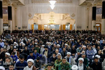 Trauerakt zum Gedenken an Märtyrer Ayatollah Raisi und seine Gefährte