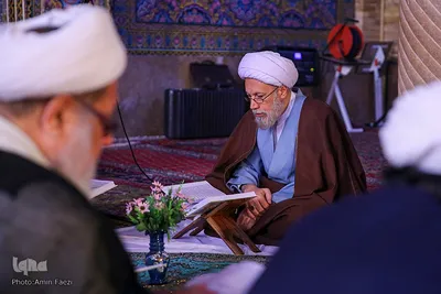 محفل انس با قرآن کریم در مسجد نصیرالملک‎‎