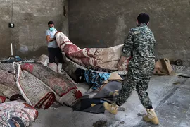 امدادرسانی گروه جهادی خدام‌الرضا(ع) و کانون خدمت آستان قدس رضوی به مردم اهواز
