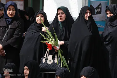 تدفین پیکر پاک و مطهر یک تن از شهدای گمنام دفاع مقدس در حوزه علمیه معیر