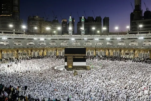 Walang Kailangan ng Bisa: Ang British na mga Mamamayan ay Madaling Magsagawa ng Umrah