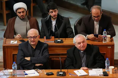 نشست «نظام تربیت دینی در دانشگاه‌ها و حوزه‌های علمیه» با حضور نماینده پاپ