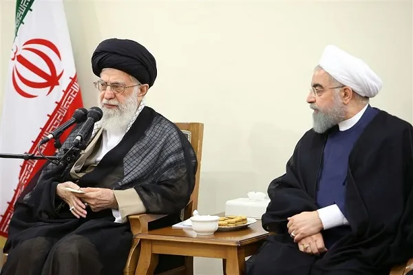 Líder iraní se reúne con el presidente y miembros de su Gabinete