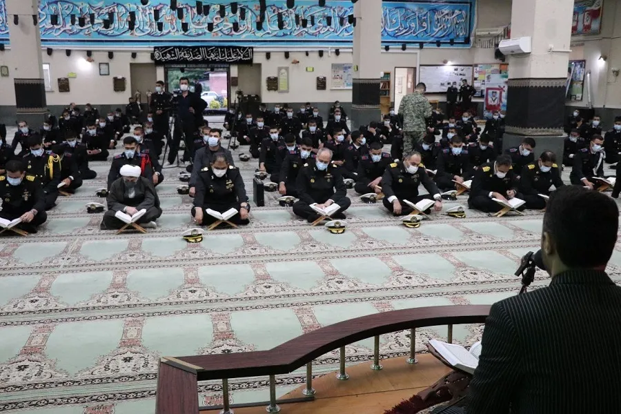 عکس | محفل انس با قرآن کریم در نیروی دریایی رشت